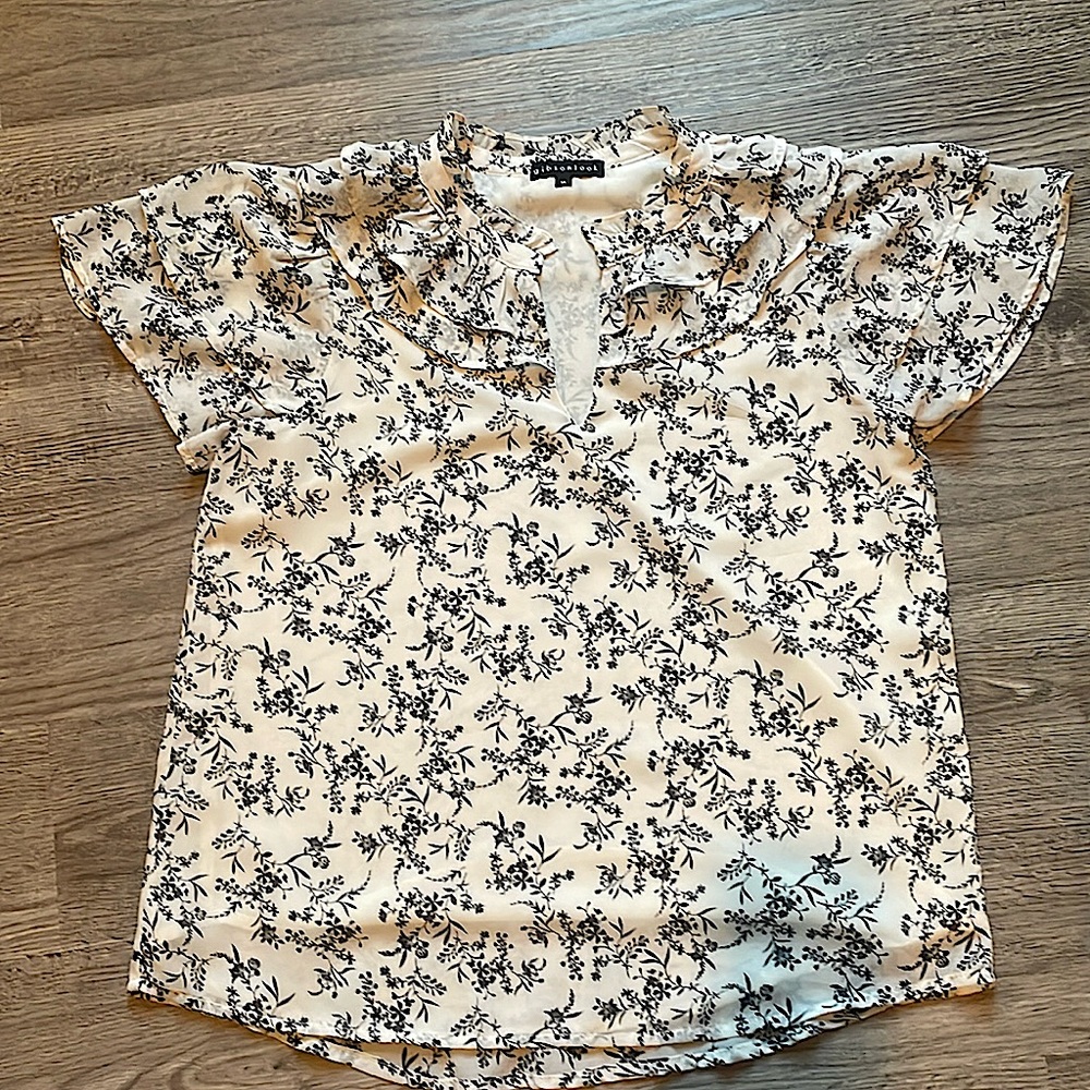Gibsonlook V Neck Chiffon Blouse